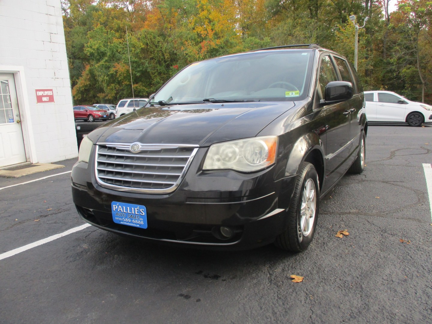 2009 BLACK Chrysler Town & Country Touring (2A8HR54159R) , 6A OD transmission, located at 540a Delsea Drive, Sewell, NJ, 08080, (987) 867-5309, 39.752560, -75.111206- Photo#0