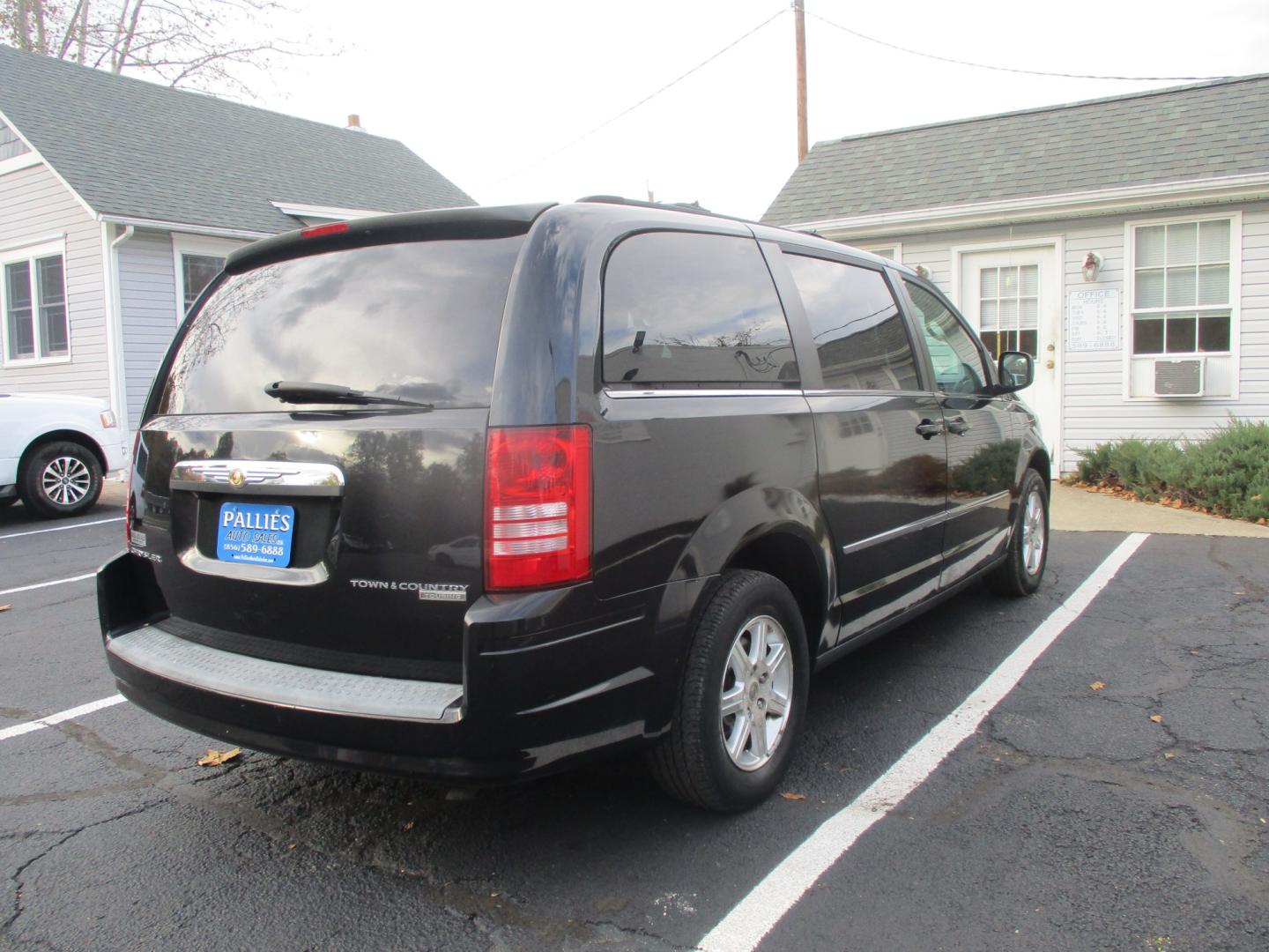 2009 BLACK Chrysler Town & Country Touring (2A8HR54159R) , 6A OD transmission, located at 540a Delsea Drive, Sewell, NJ, 08080, (987) 867-5309, 39.752560, -75.111206- Photo#8
