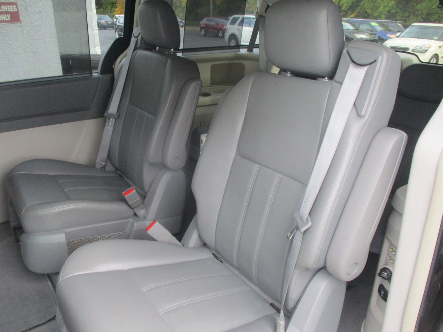 2009 BLACK Chrysler Town & Country Touring (2A8HR54159R) , 6A OD transmission, located at 540a Delsea Drive, Sewell, NJ, 08080, (987) 867-5309, 39.752560, -75.111206- Photo#17