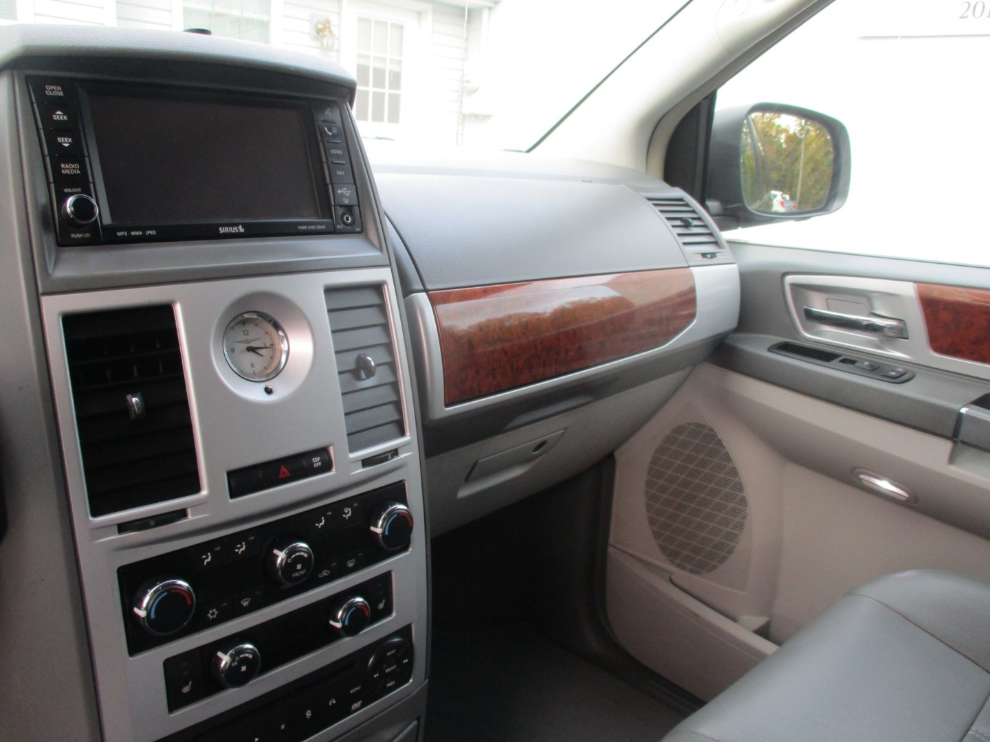 2009 BLACK Chrysler Town & Country Touring (2A8HR54159R) , 6A OD transmission, located at 540a Delsea Drive, Sewell, NJ, 08080, (987) 867-5309, 39.752560, -75.111206- Photo#21