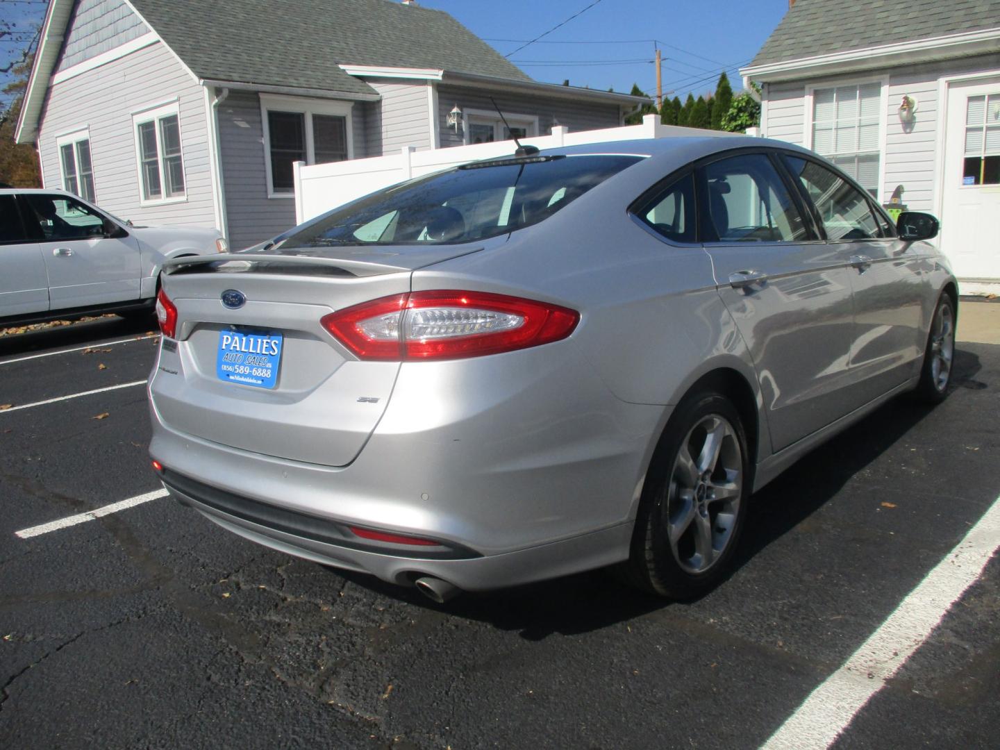 2015 SILVER Ford Fusion SE (3FA6P0H73FR) with an 2.5L L4 DOHC 16V engine, located at 540a Delsea Drive, Sewell, NJ, 08080, (987) 867-5309, 39.752560, -75.111206- Photo#6