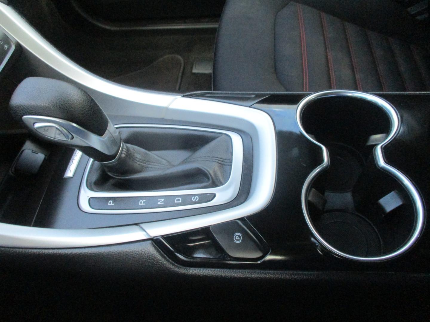 2015 SILVER Ford Fusion SE (3FA6P0H73FR) with an 2.5L L4 DOHC 16V engine, located at 540a Delsea Drive, Sewell, NJ, 08080, (987) 867-5309, 39.752560, -75.111206- Photo#23
