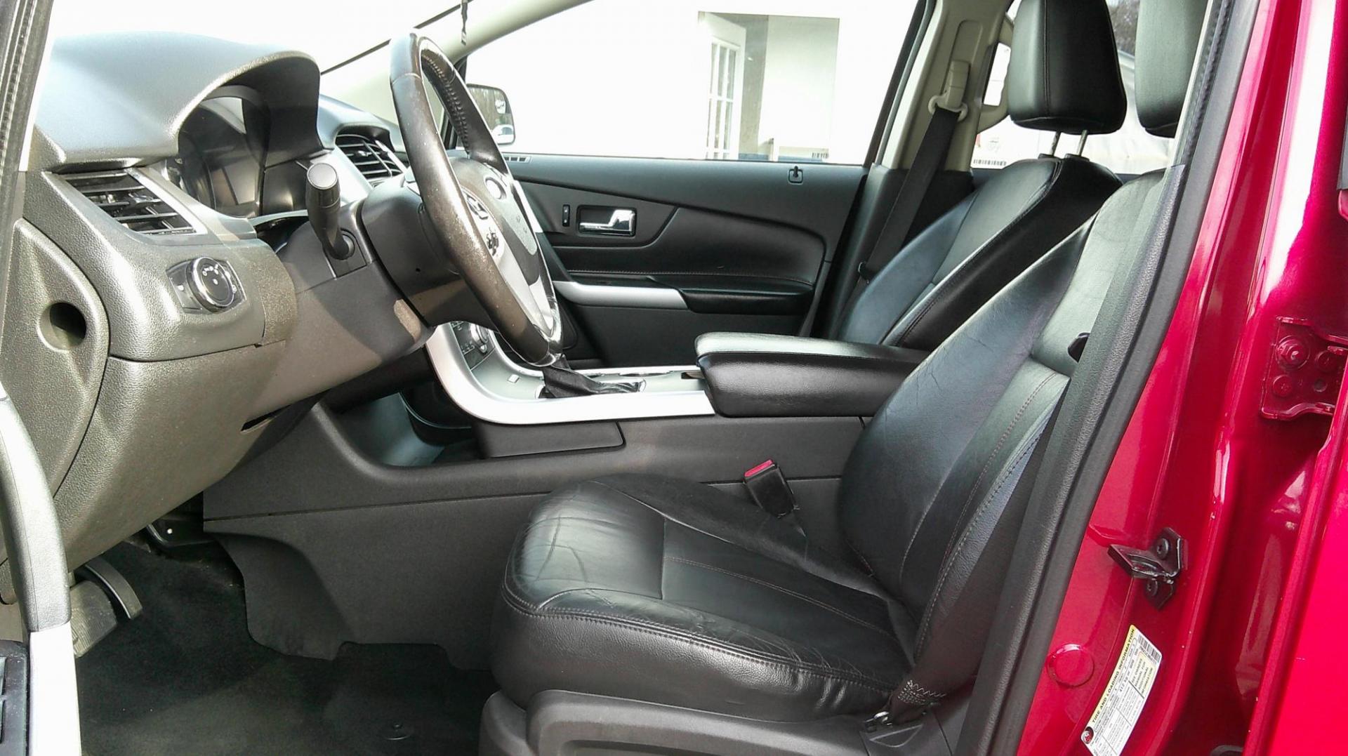 2011 RED Ford Edge SEL FWD (2FMDK3JC3BB) with an 3.5L V6 DOHC 24V engine, 6-Speed Automatic transmission, located at 540a Delsea Drive, Sewell, NJ, 08080, (987) 867-5309, 39.752560, -75.111206 - Photo#12