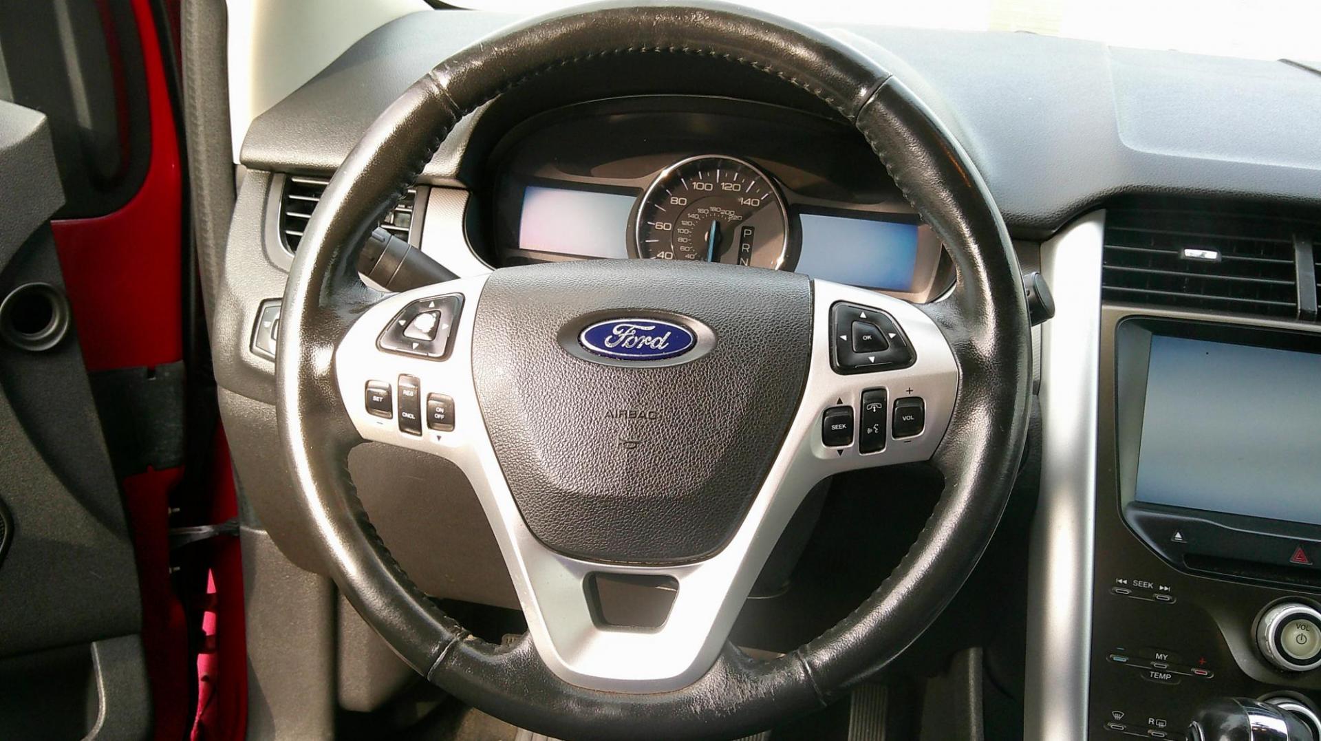 2011 RED Ford Edge SEL FWD (2FMDK3JC3BB) with an 3.5L V6 DOHC 24V engine, 6-Speed Automatic transmission, located at 540a Delsea Drive, Sewell, NJ, 08080, (987) 867-5309, 39.752560, -75.111206 - Photo#16