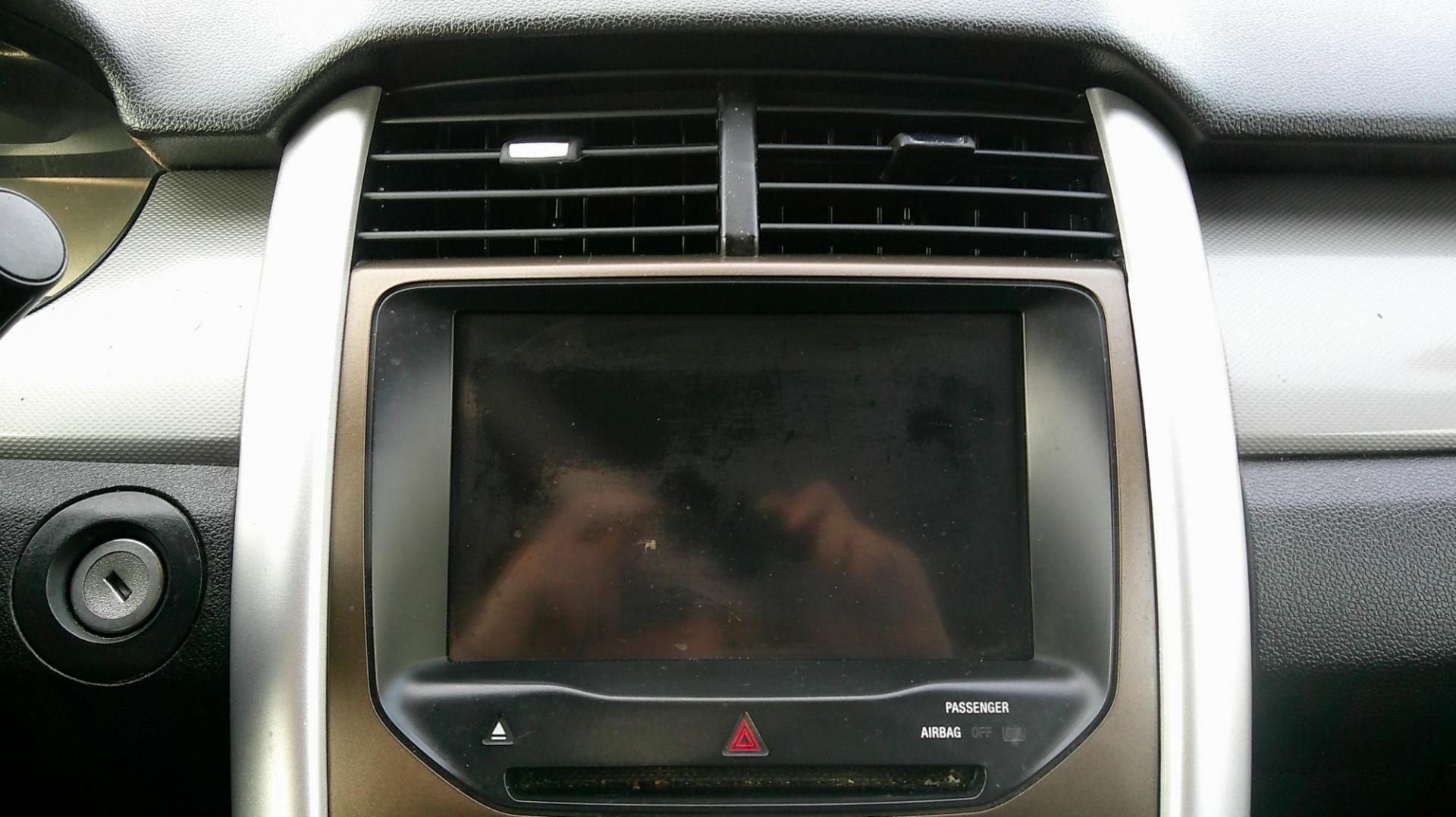 2011 RED Ford Edge SEL FWD (2FMDK3JC3BB) with an 3.5L V6 DOHC 24V engine, 6-Speed Automatic transmission, located at 540a Delsea Drive, Sewell, NJ, 08080, (987) 867-5309, 39.752560, -75.111206 - Photo#19