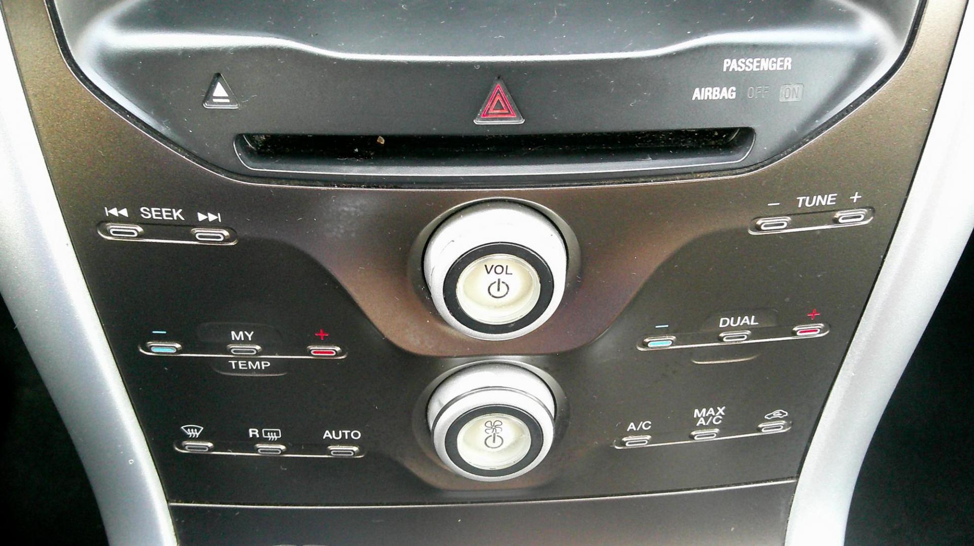 2011 RED Ford Edge SEL FWD (2FMDK3JC3BB) with an 3.5L V6 DOHC 24V engine, 6-Speed Automatic transmission, located at 540a Delsea Drive, Sewell, NJ, 08080, (987) 867-5309, 39.752560, -75.111206 - Photo#20