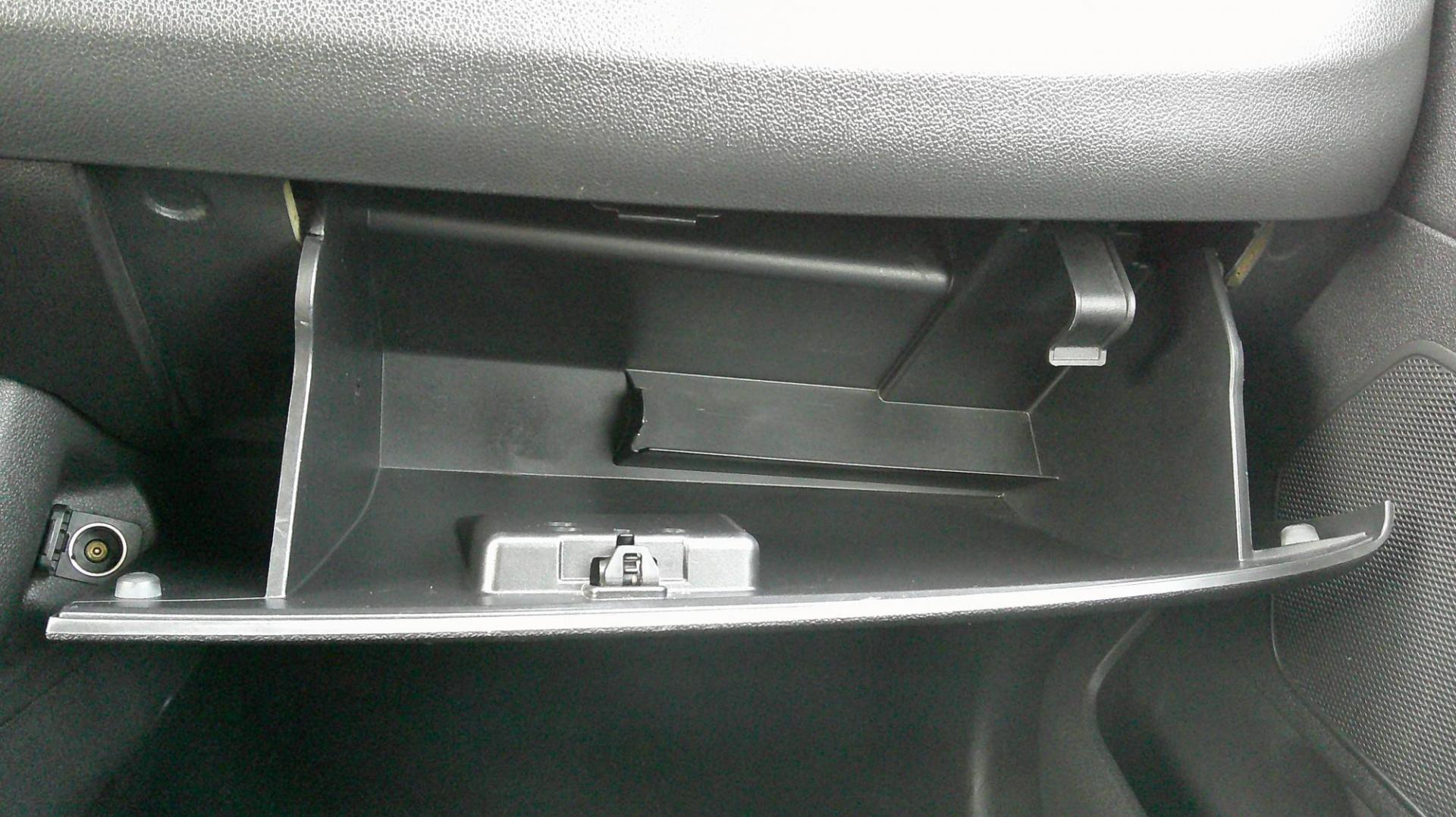 2011 RED Ford Edge SEL FWD (2FMDK3JC3BB) with an 3.5L V6 DOHC 24V engine, 6-Speed Automatic transmission, located at 540a Delsea Drive, Sewell, NJ, 08080, (987) 867-5309, 39.752560, -75.111206 - Photo#23