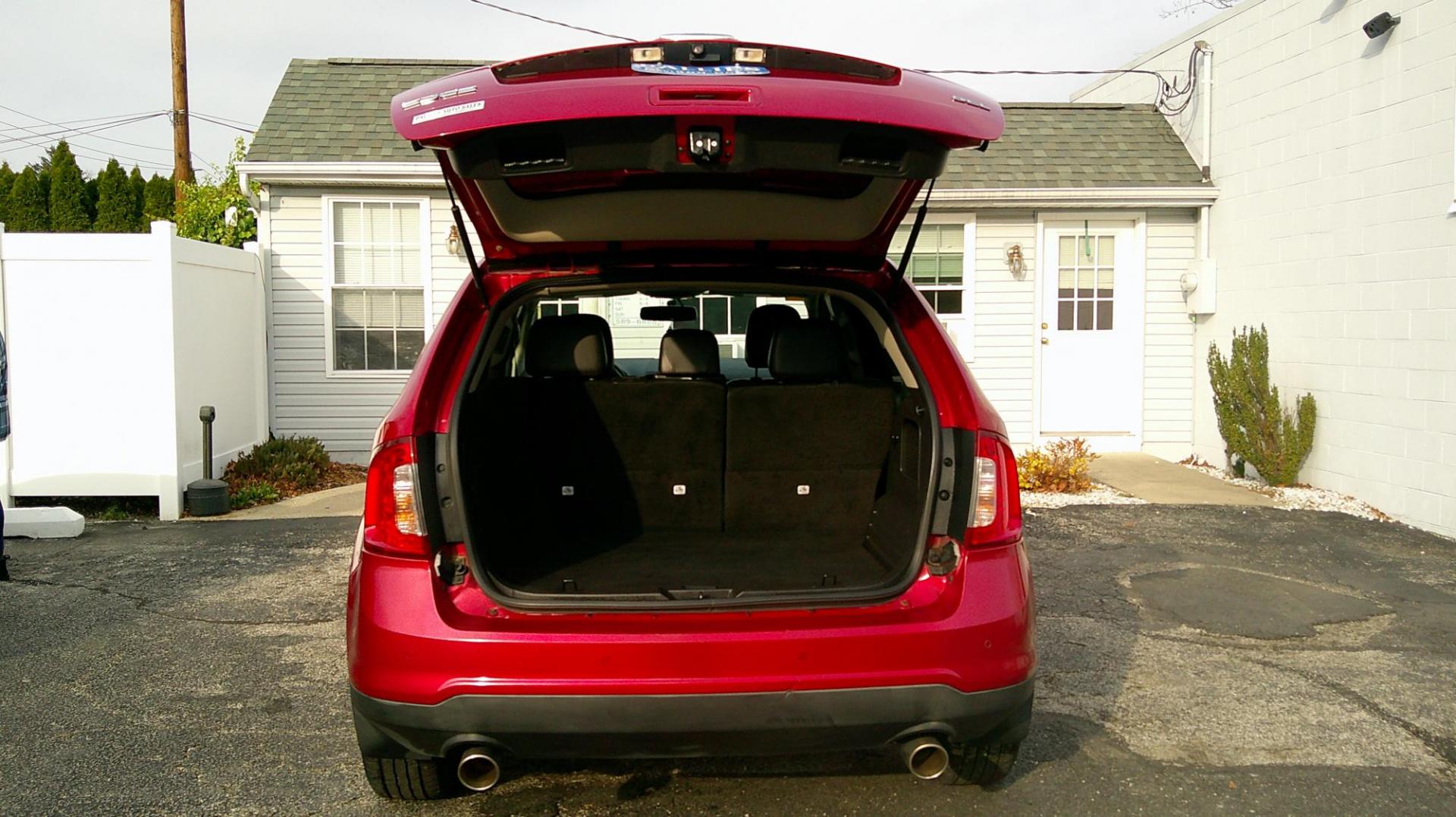2011 RED Ford Edge SEL FWD (2FMDK3JC3BB) with an 3.5L V6 DOHC 24V engine, 6-Speed Automatic transmission, located at 540a Delsea Drive, Sewell, NJ, 08080, (987) 867-5309, 39.752560, -75.111206 - Photo#24