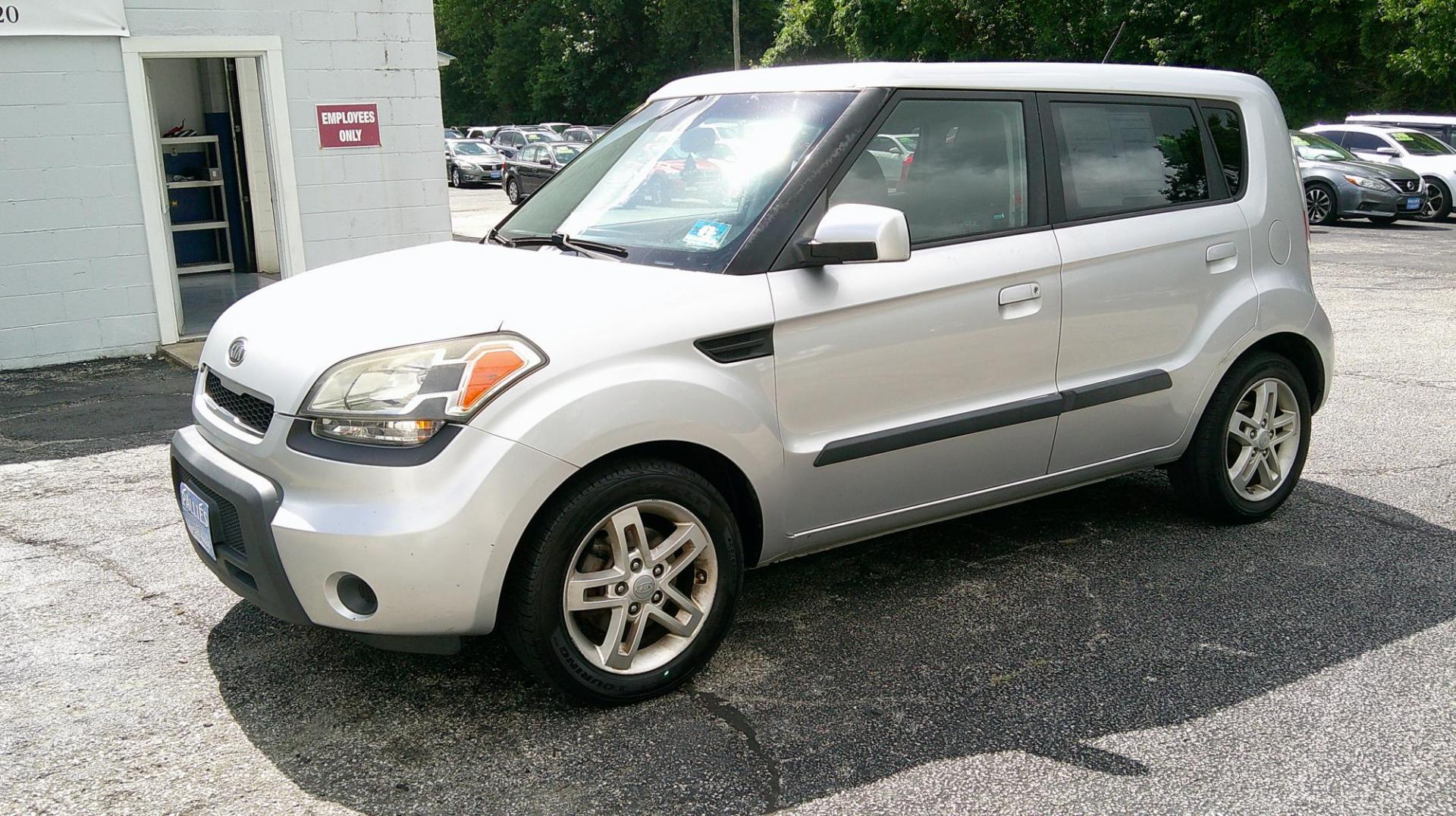2010 SILVER Kia Soul + (KNDJT2A24A7) with an 2.0L L4 DOHC 16V engine, located at 540a Delsea Drive, Sewell, NJ, 08080, (987) 867-5309, 39.752560, -75.111206 - Photo#1