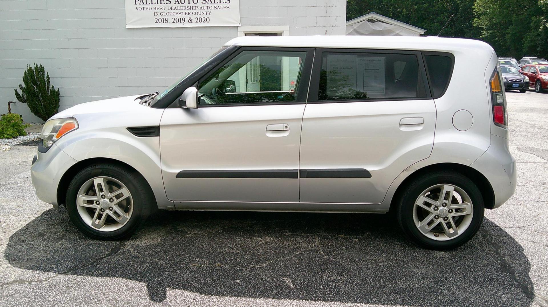 2010 SILVER Kia Soul + (KNDJT2A24A7) with an 2.0L L4 DOHC 16V engine, located at 540a Delsea Drive, Sewell, NJ, 08080, (987) 867-5309, 39.752560, -75.111206 - Photo#2