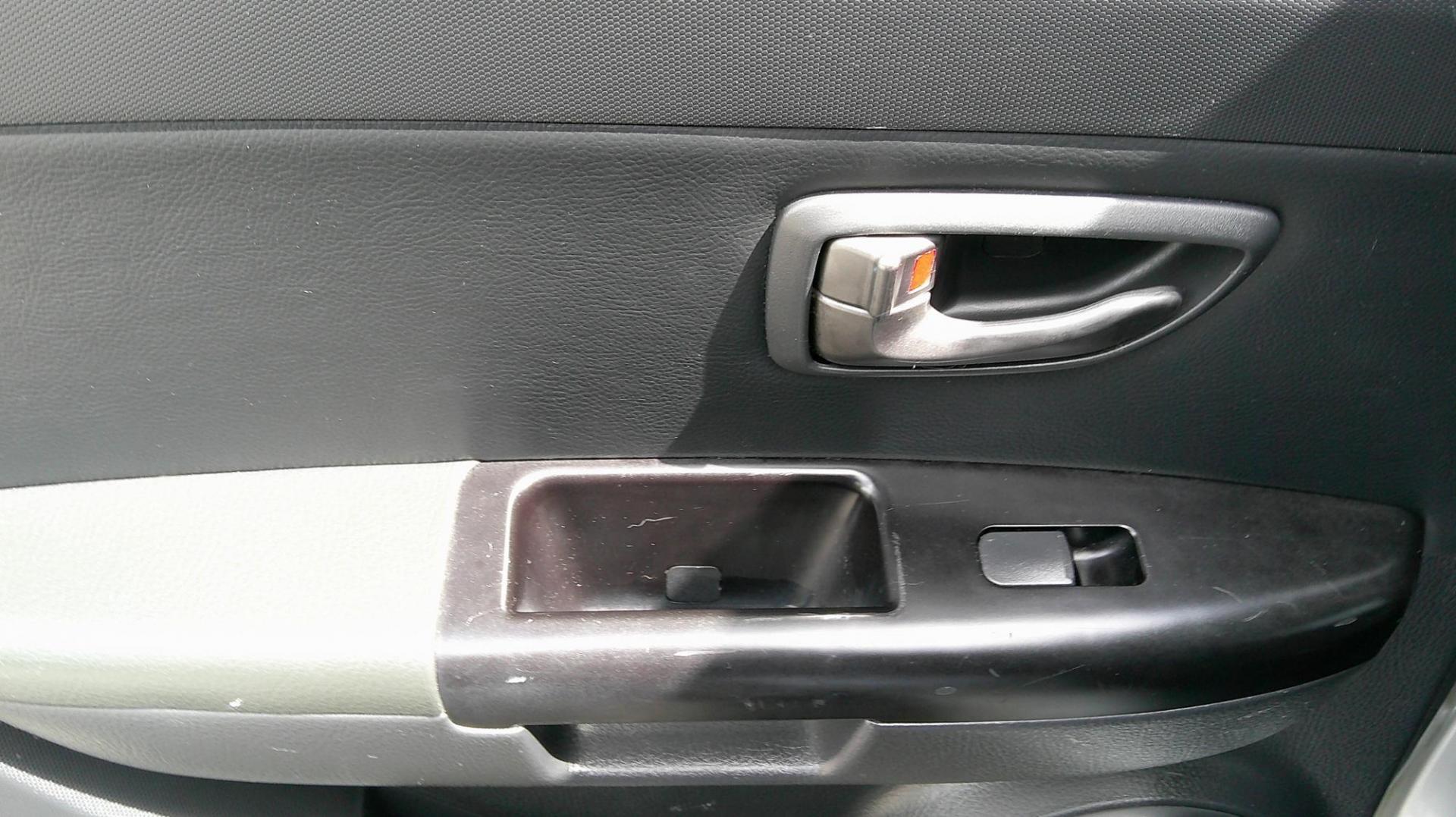 2010 SILVER Kia Soul + (KNDJT2A24A7) with an 2.0L L4 DOHC 16V engine, located at 540a Delsea Drive, Sewell, NJ, 08080, (987) 867-5309, 39.752560, -75.111206 - Photo#16