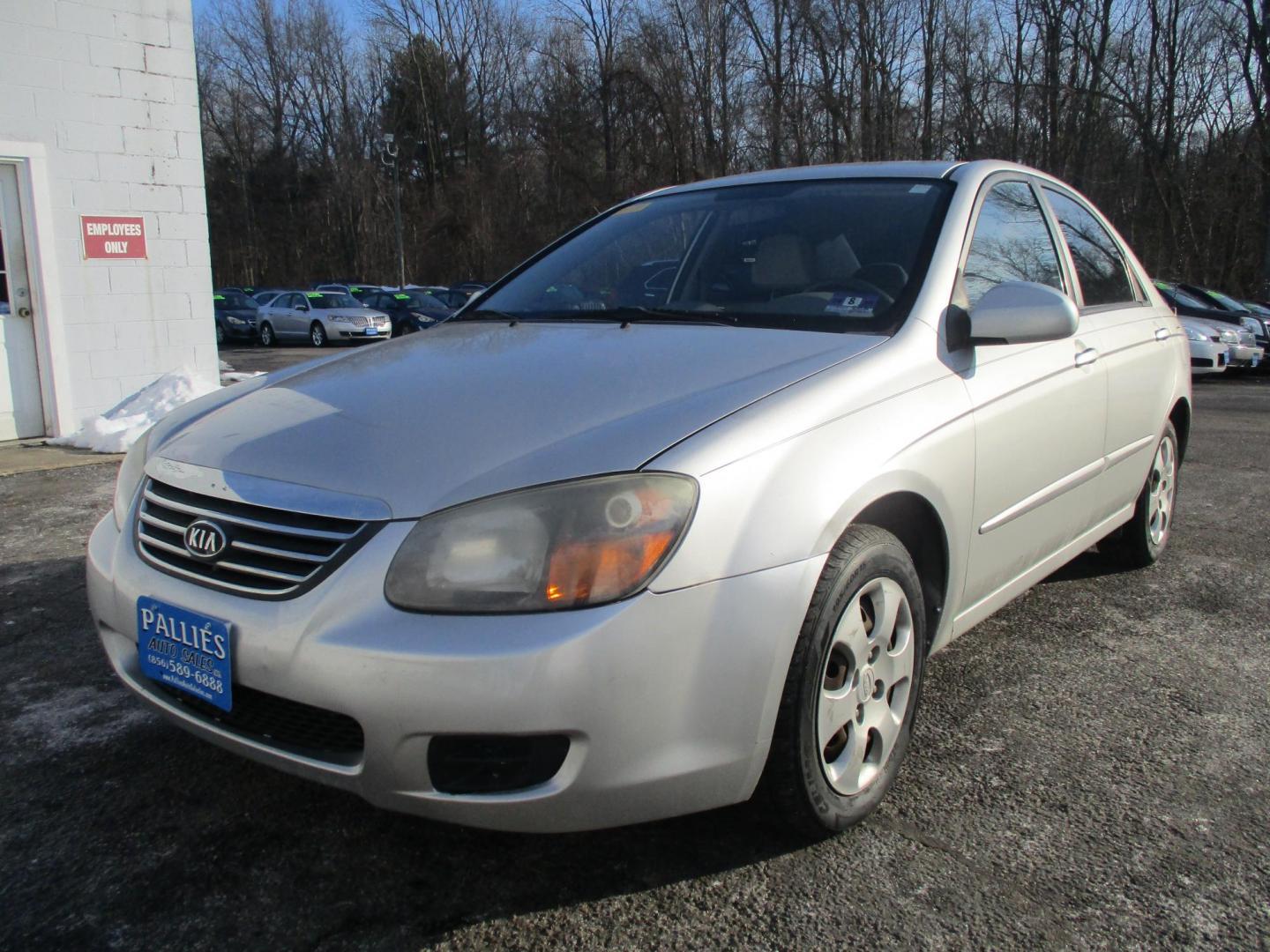 2009 SILVER Kia Spectra EX (KNAFE221095) with an 2.0L L4 DOHC 16V engine, AUTOMATIC transmission, located at 540a Delsea Drive, Sewell, NJ, 08080, (987) 867-5309, 39.752560, -75.111206 - Photo#0