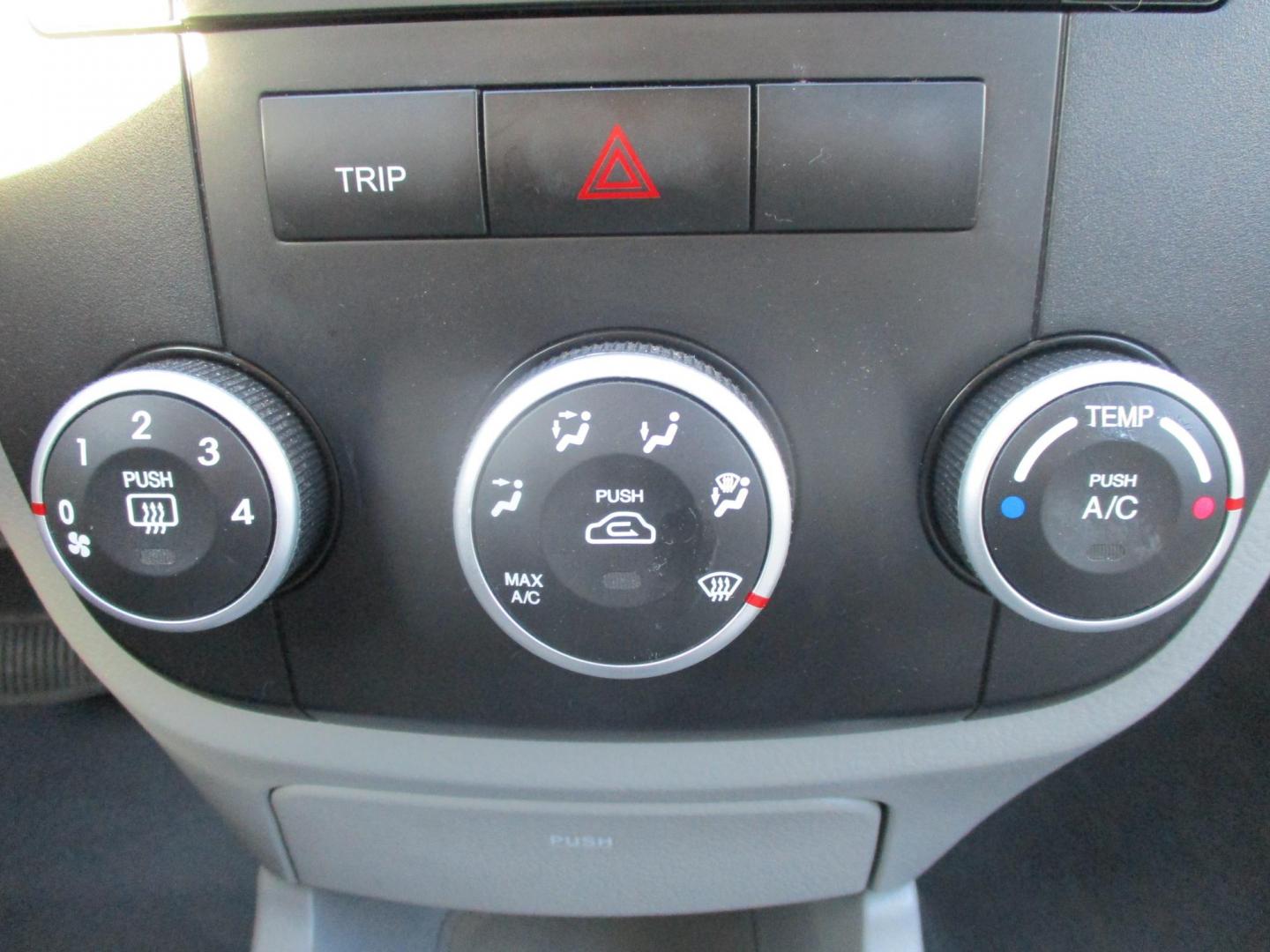 2009 SILVER Kia Spectra EX (KNAFE221095) with an 2.0L L4 DOHC 16V engine, AUTOMATIC transmission, located at 540a Delsea Drive, Sewell, NJ, 08080, (987) 867-5309, 39.752560, -75.111206 - Photo#18