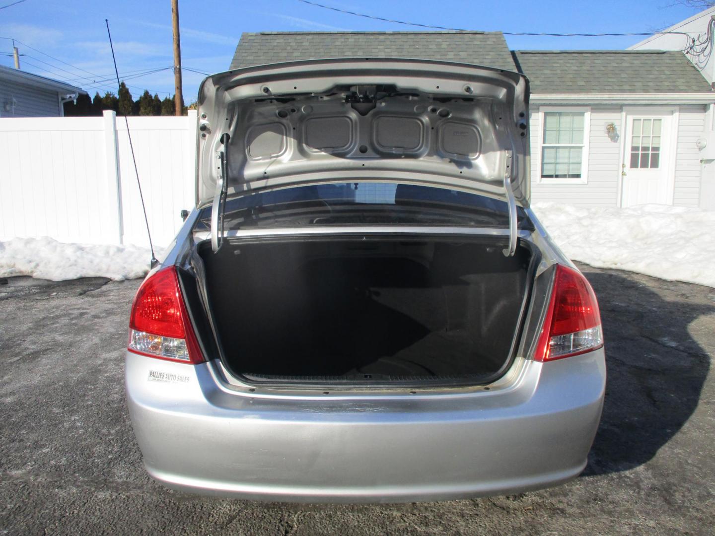 2009 SILVER Kia Spectra EX (KNAFE221095) with an 2.0L L4 DOHC 16V engine, AUTOMATIC transmission, located at 540a Delsea Drive, Sewell, NJ, 08080, (987) 867-5309, 39.752560, -75.111206 - Photo#23