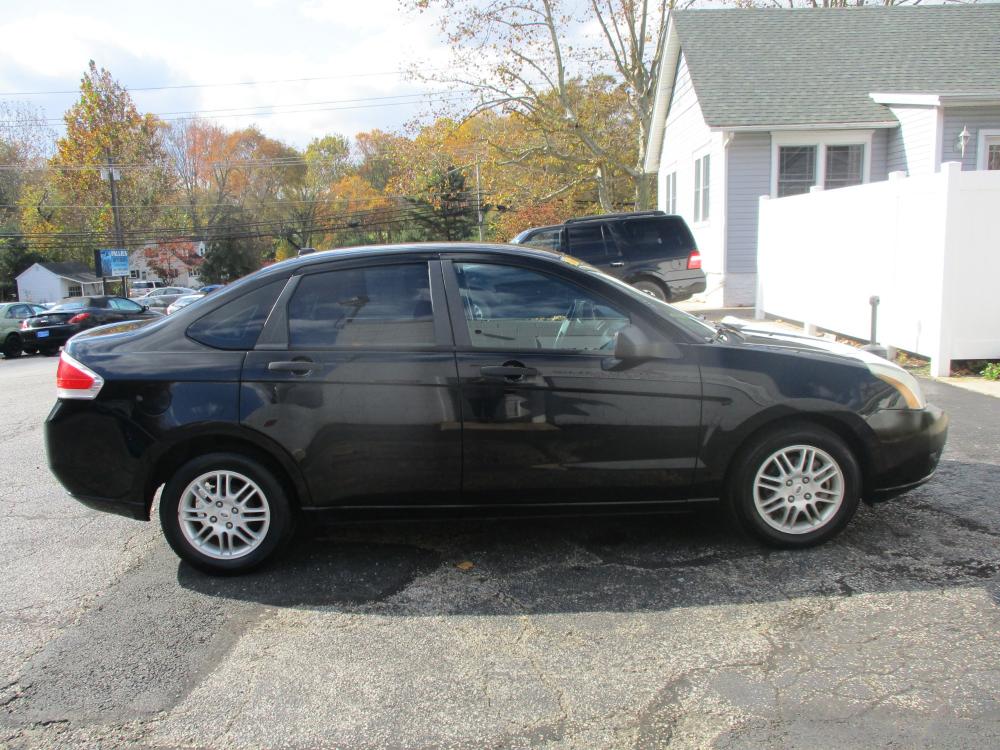 2010 Ford Focus SE Sedan (1FAHP3FN5AW) with an 2.0L L4 DOHC 16V engine, located at 540a Delsea Drive, Sewell, NJ, 08080, (856) 589-6888, 39.752560, -75.111206 - Photo #9
