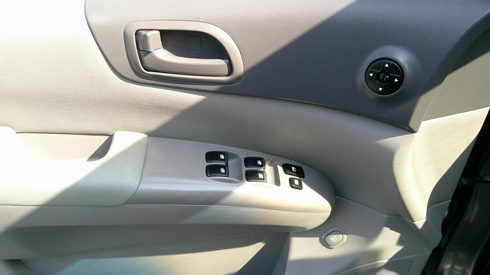 2011 GRAY Kia Sedona LX LWB (KNDMG4C76B6) with an 3.8L V6 DOHC 24V engine, 5-Speed Automatic transmission, located at 540a Delsea Drive, Sewell, NJ, 08080, (987) 867-5309, 39.752560, -75.111206 - Photo#13