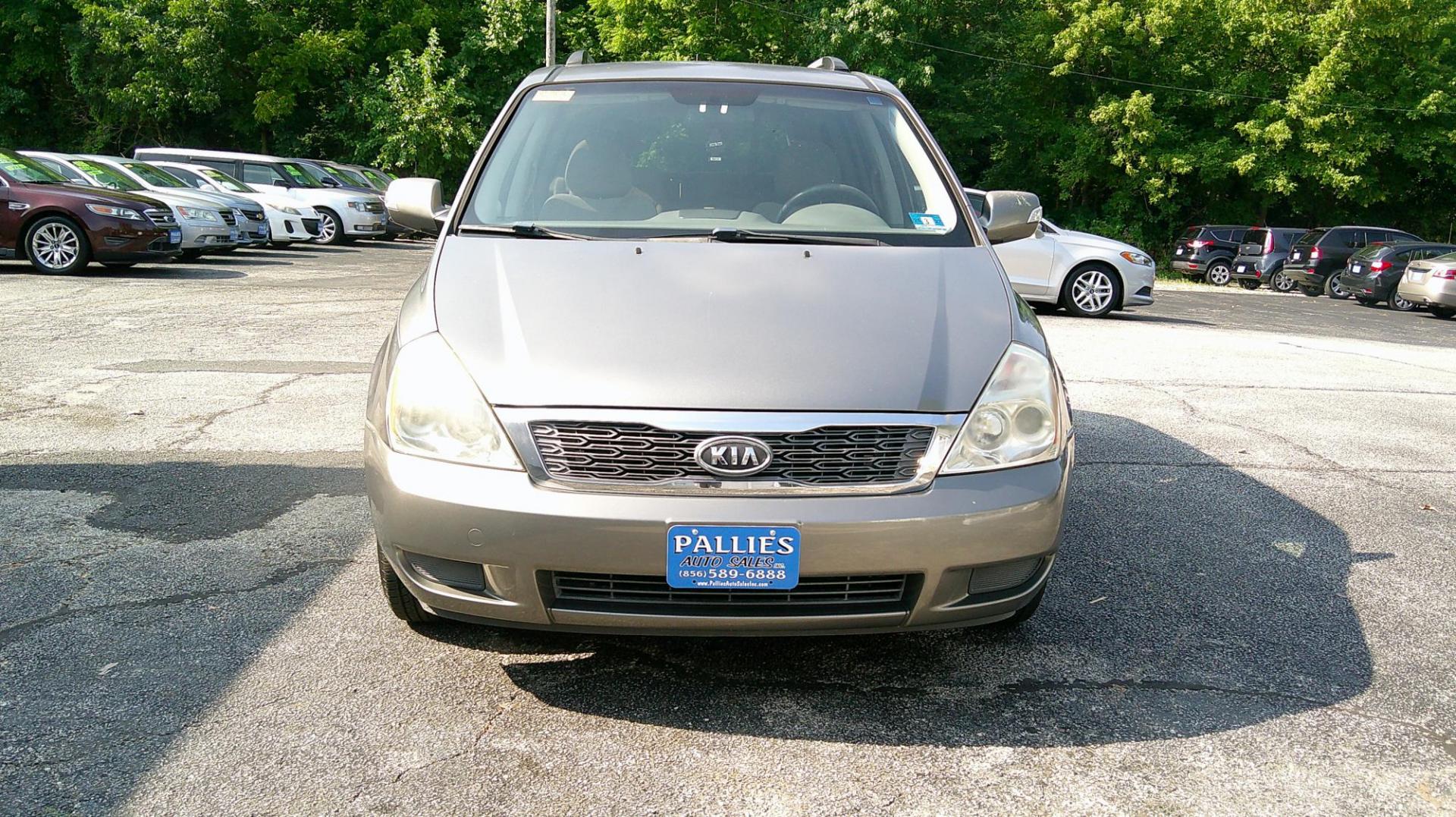 2011 GRAY Kia Sedona LX LWB (KNDMG4C76B6) with an 3.8L V6 DOHC 24V engine, 5-Speed Automatic transmission, located at 540a Delsea Drive, Sewell, NJ, 08080, (987) 867-5309, 39.752560, -75.111206 - Photo#10