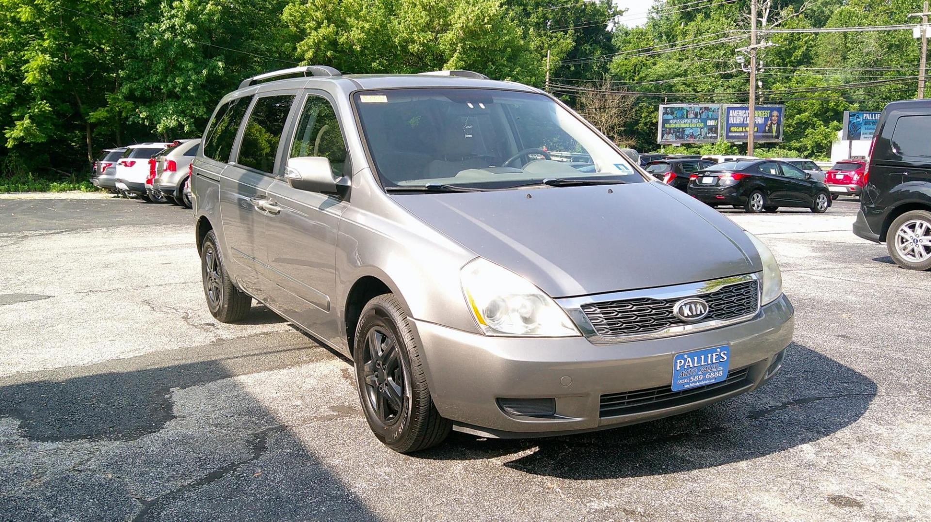 2011 GRAY Kia Sedona LX LWB (KNDMG4C76B6) with an 3.8L V6 DOHC 24V engine, 5-Speed Automatic transmission, located at 540a Delsea Drive, Sewell, NJ, 08080, (987) 867-5309, 39.752560, -75.111206 - Photo#9